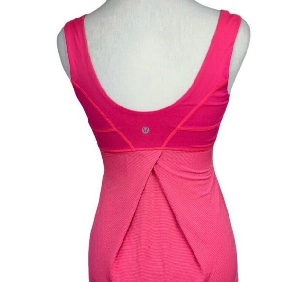 Lululemon atheistica red elevate run teme tank top . - Picture 2 of 5